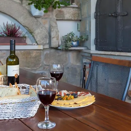 House Layla In Tucepi, Sea View Tučepi