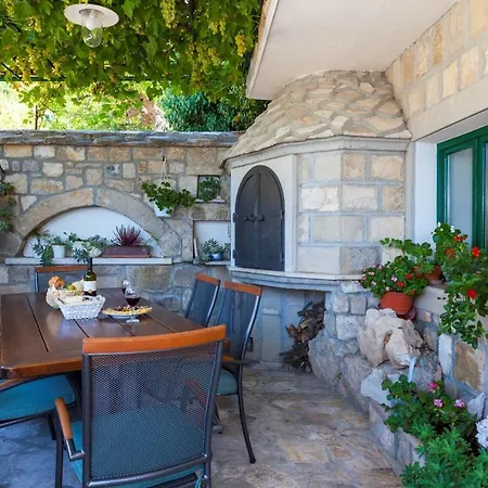 House Layla In Tucepi, Sea View Tučepi