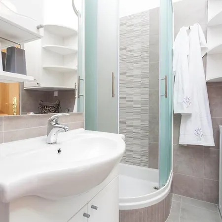 Semesterbostad House Layla In Tucepi, Sea View *